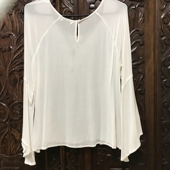 Lush sheer white blouse with lace detail - Picture 5 of 6